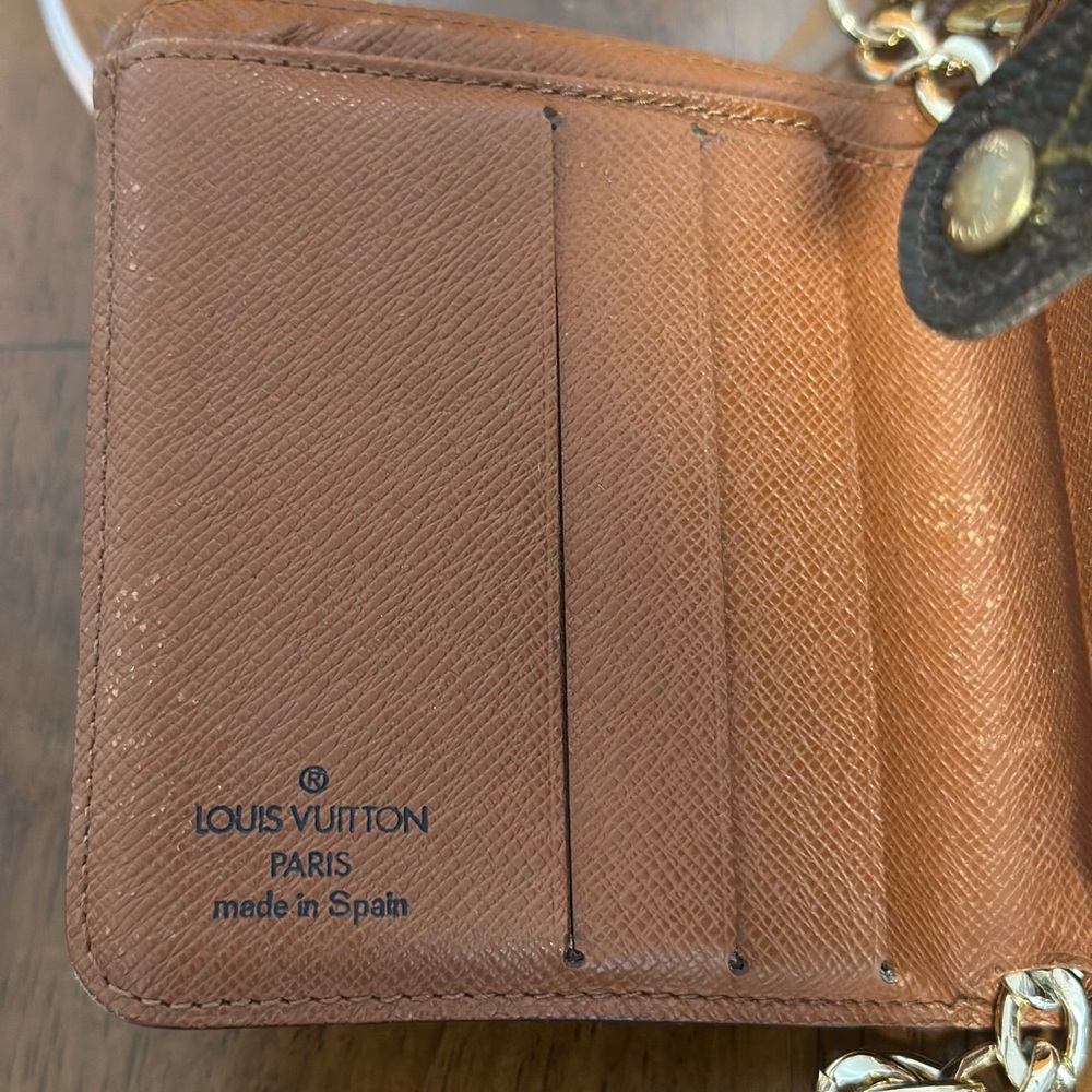 Louis Vuitton Monogram Compact Zipper Zipped Wallet | LV wallet | Authentic - Picture 6 of 16